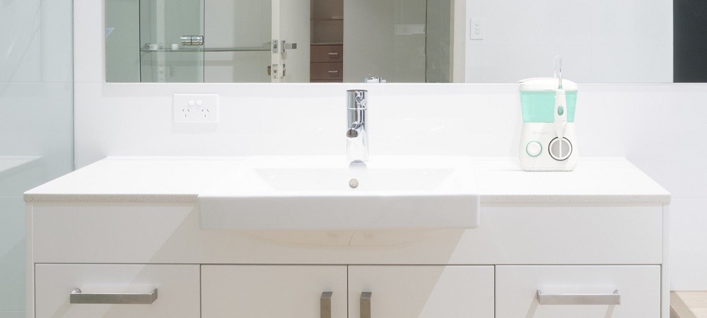 TrueLife AquaFloss Station ústní sprcha